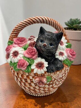 Vintage Cat Floral Basket Trinket Box Ceramic Kitten Roses Covered Dish 8.5”